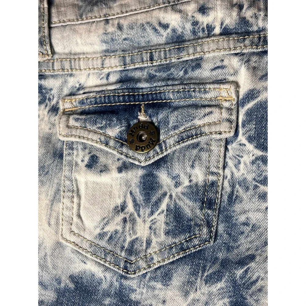 Vintage Y2K Mudd Acid Wash Denim Shorts Low Rise Size 9 Distressed - Picture 4 of 7